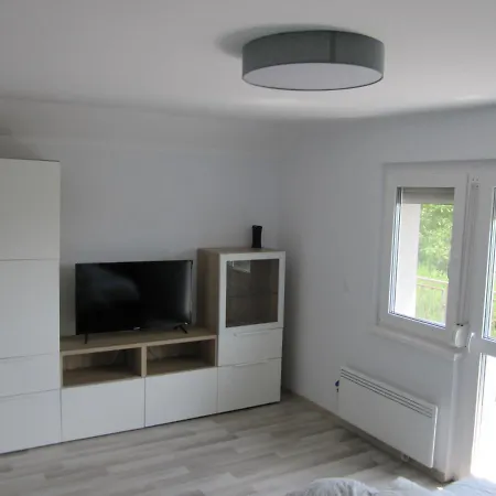 בית נופש Zamor House קסזטלי